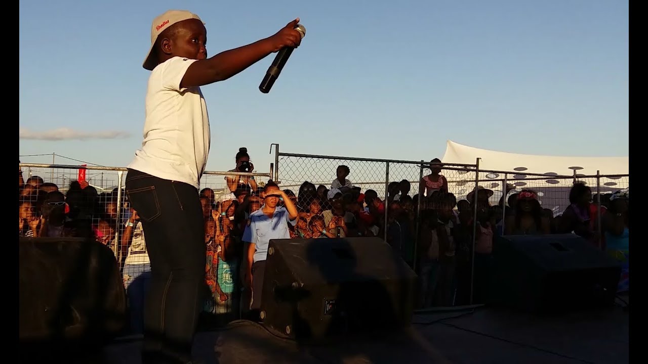 Zonke Bonke -  Ndlovu Live