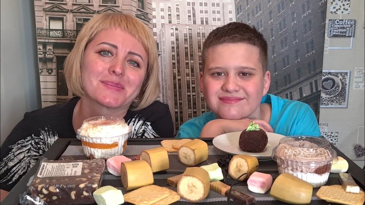 МУКБАНГ СЛАДОСТИ СО ВКУСОМ МАНГО 🥭 И ШОКОЛАДА 🍫 ПИРОЖНОЕ КАРТОШКА ЩЕРБЕТ #mukbang #eating #no #семья