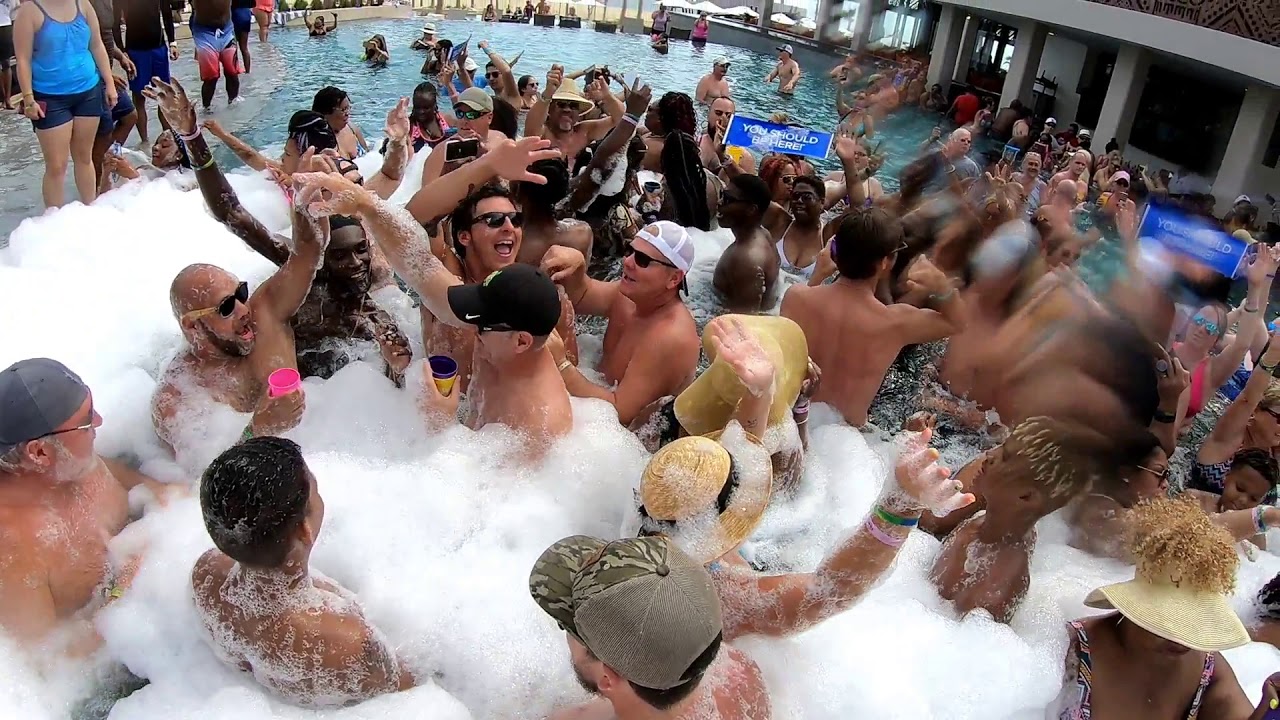 Big Chill Hard Rock Cabo