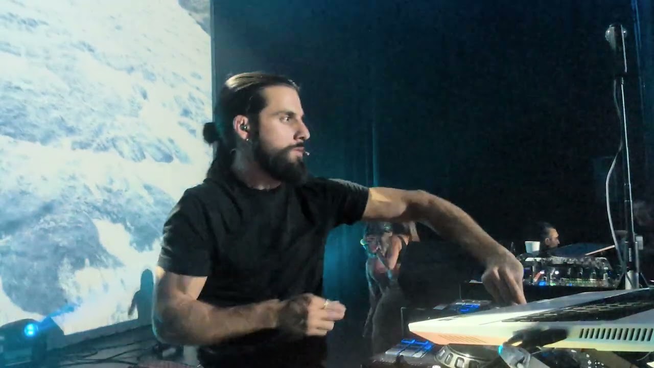 Corey Sheikh - AWAKEN MTL 2025 - Organic, Melodic House/Techno, 