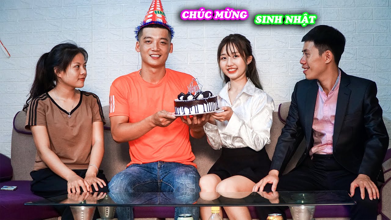 Hạt Tiêu Bất Ngờ Tổ Chức Sinh Nhật Cho Anh Trai Trung Chuối Cực Kỳ Xúc Động - Táo Xanh TV