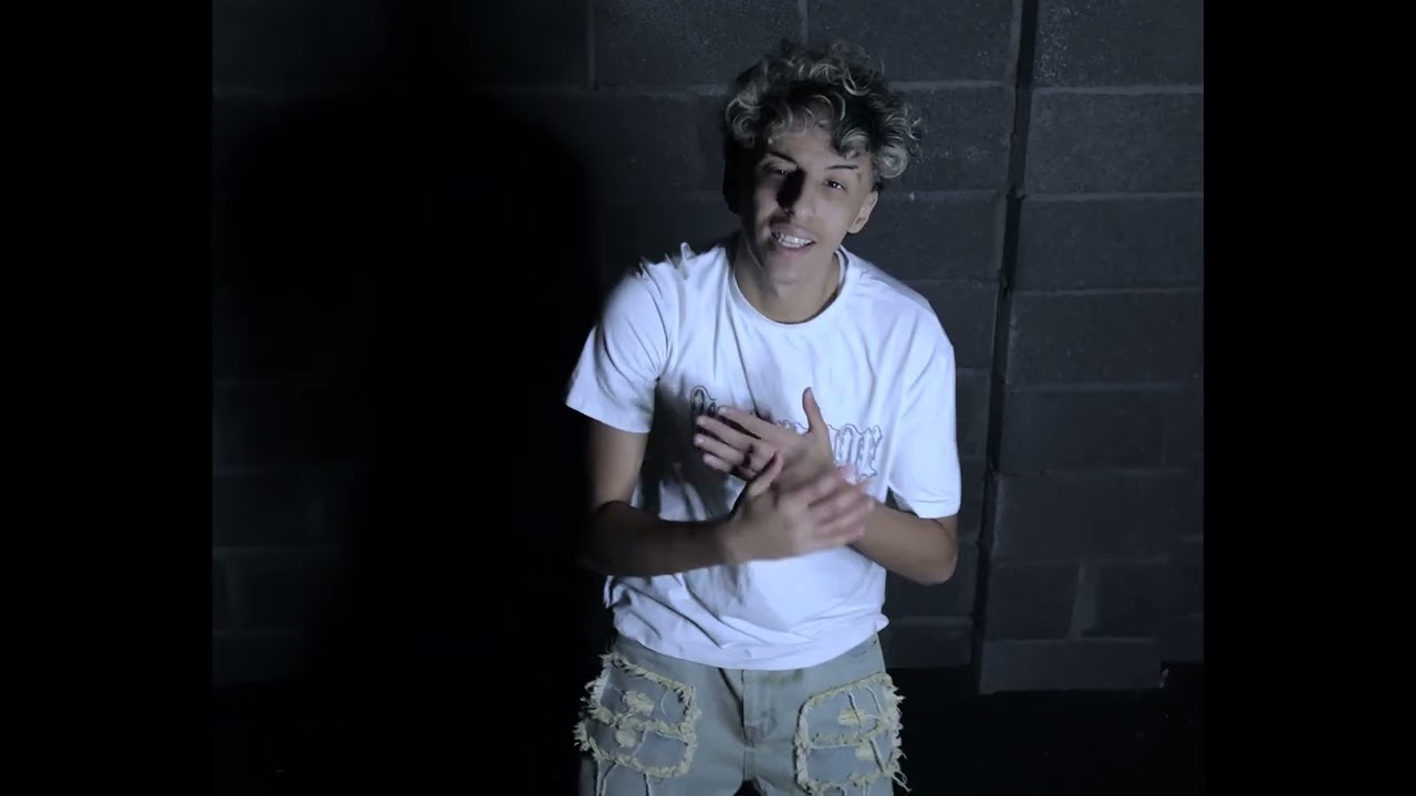 OUAIS - FUTURE ( Official Music Video )