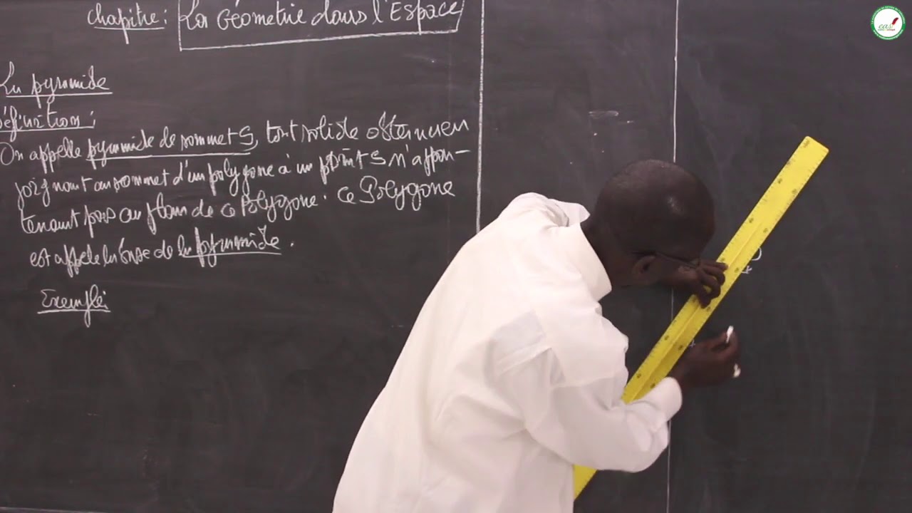 Cours - Troisième - Mathématiques : La géométrie dans l'espace / M. Diop