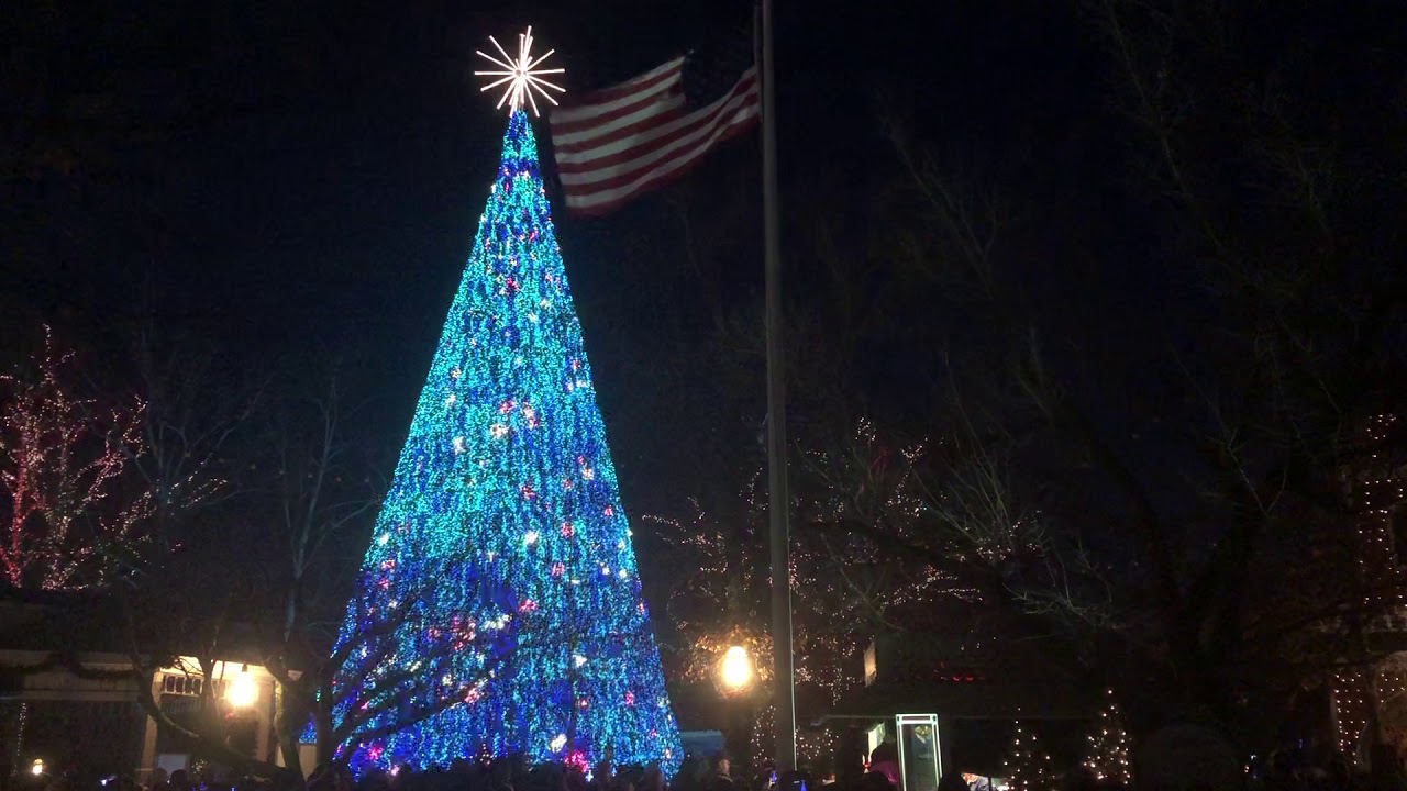 Silver Dollar City - Christmas Tree Lighting (11/23/19)