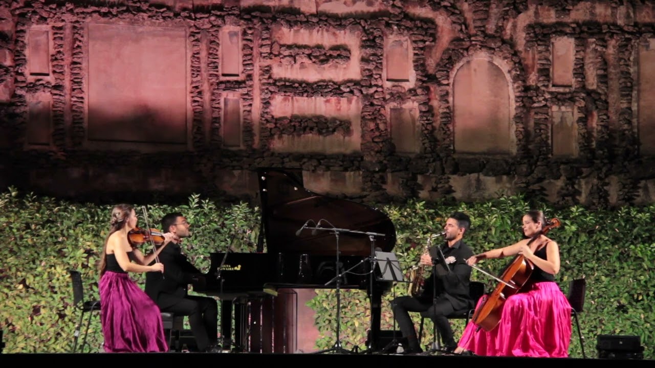 Kumpania (Bella enamorada; R. Soutullo y J. Vert)