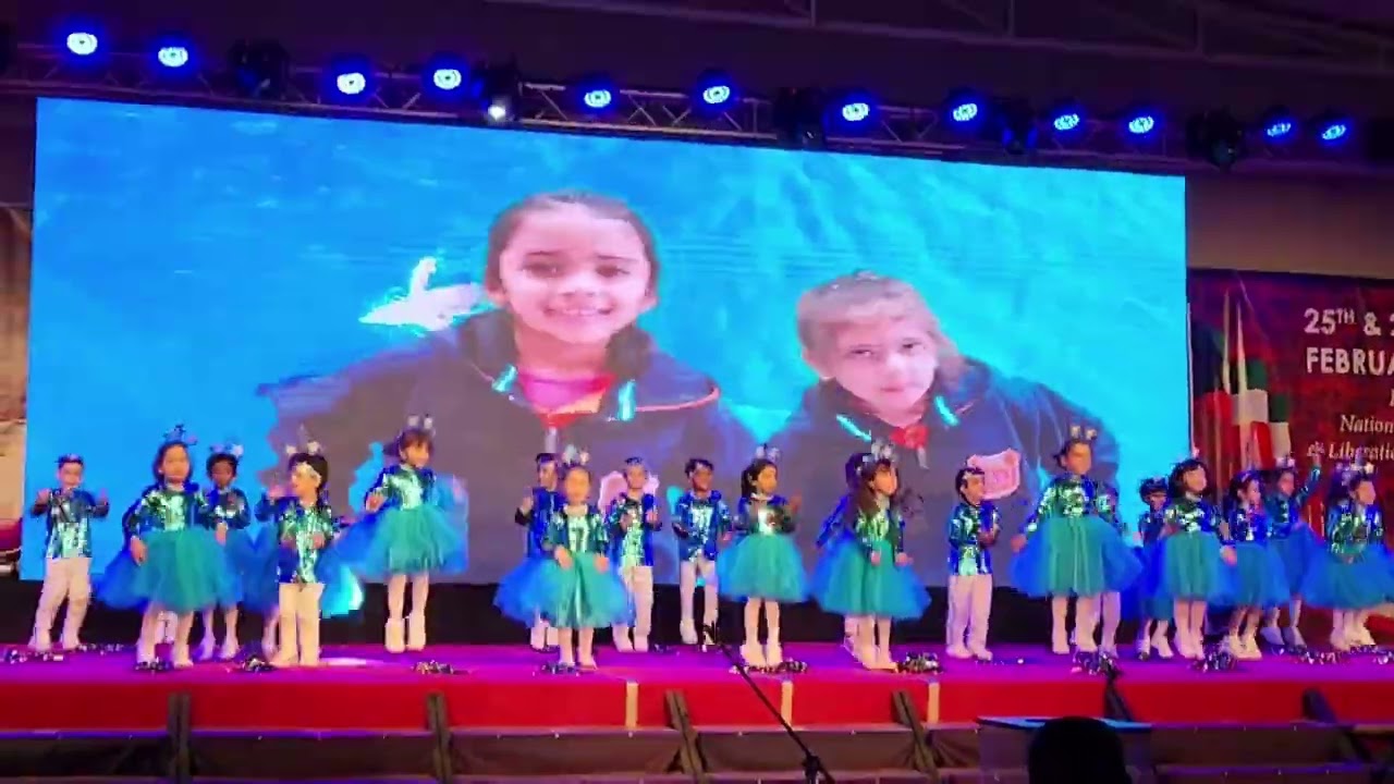 Everybody dance now Lkg Students Dance GEIS Kuwait Annual Day