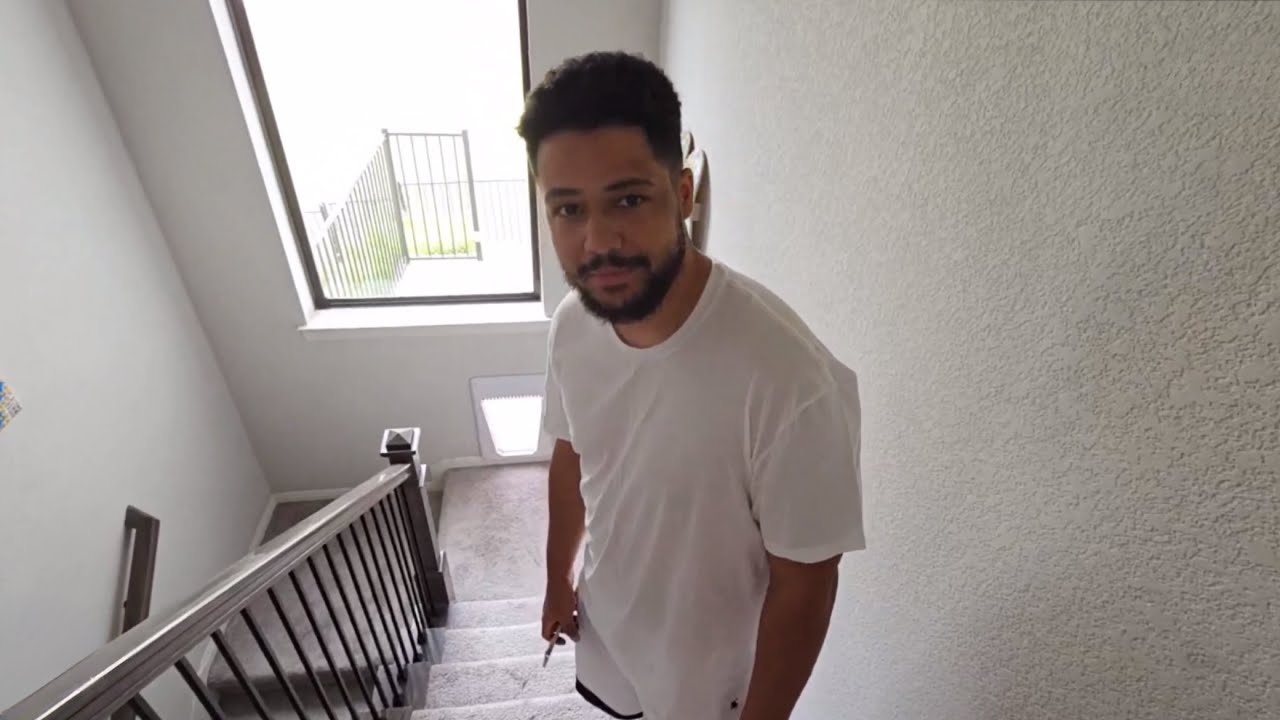 ExtraEmily Pranks Nick...
