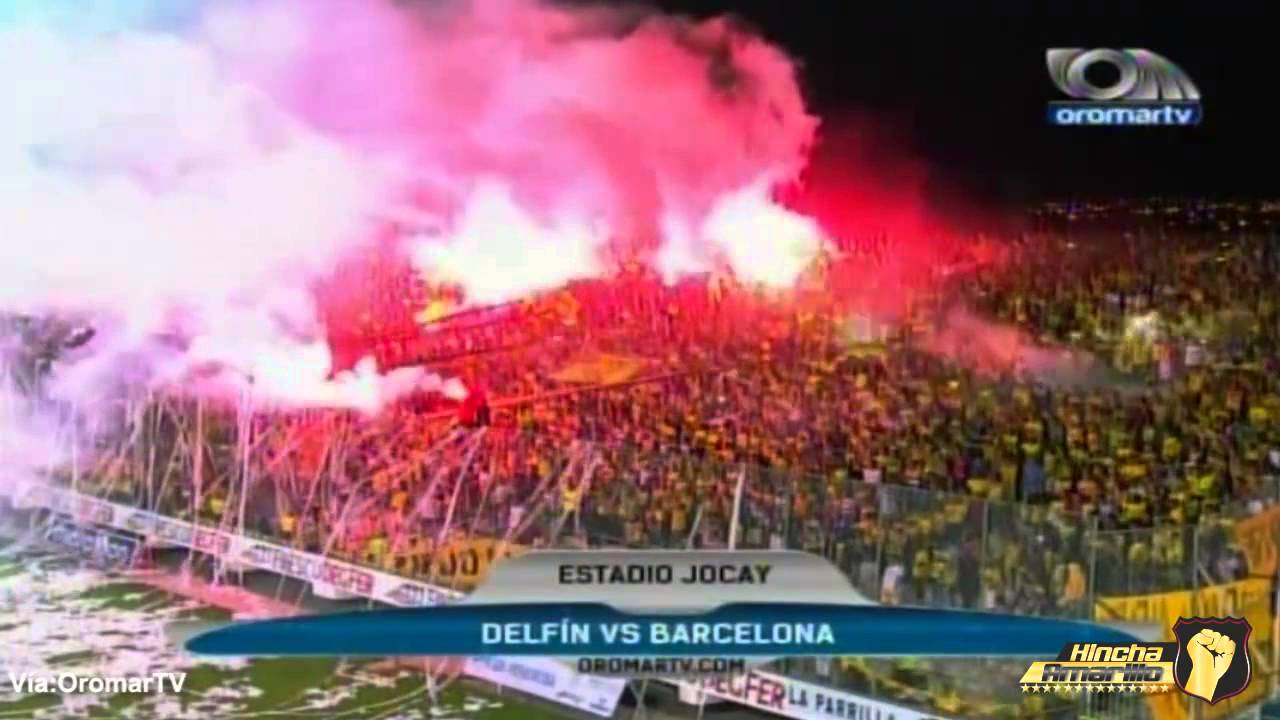 Entrada de Barcelonasc al Estadio Jocay de Manta