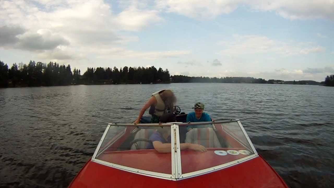 GT Snowracer on water (Bob efter båt)