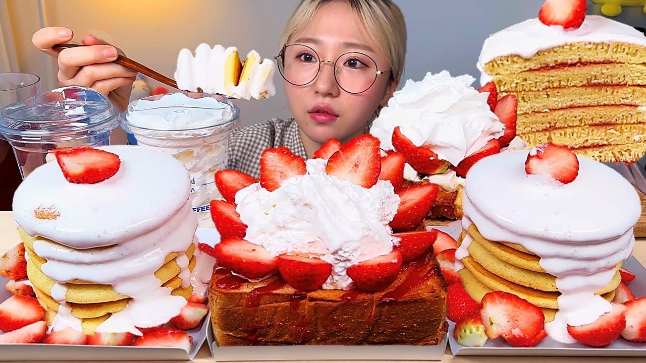 옆집 이사하는 날 딸기파티🍓이디야 딸기 디저트 먹방 Dessert Mukbang | Strawberry party | いちごパーティーです