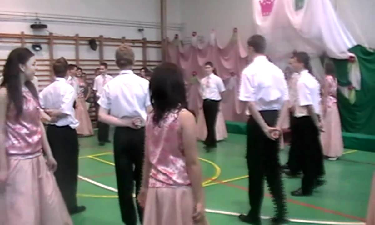 Farsang 2011-Felsőnyárád-Nyitótánc 8. osztály