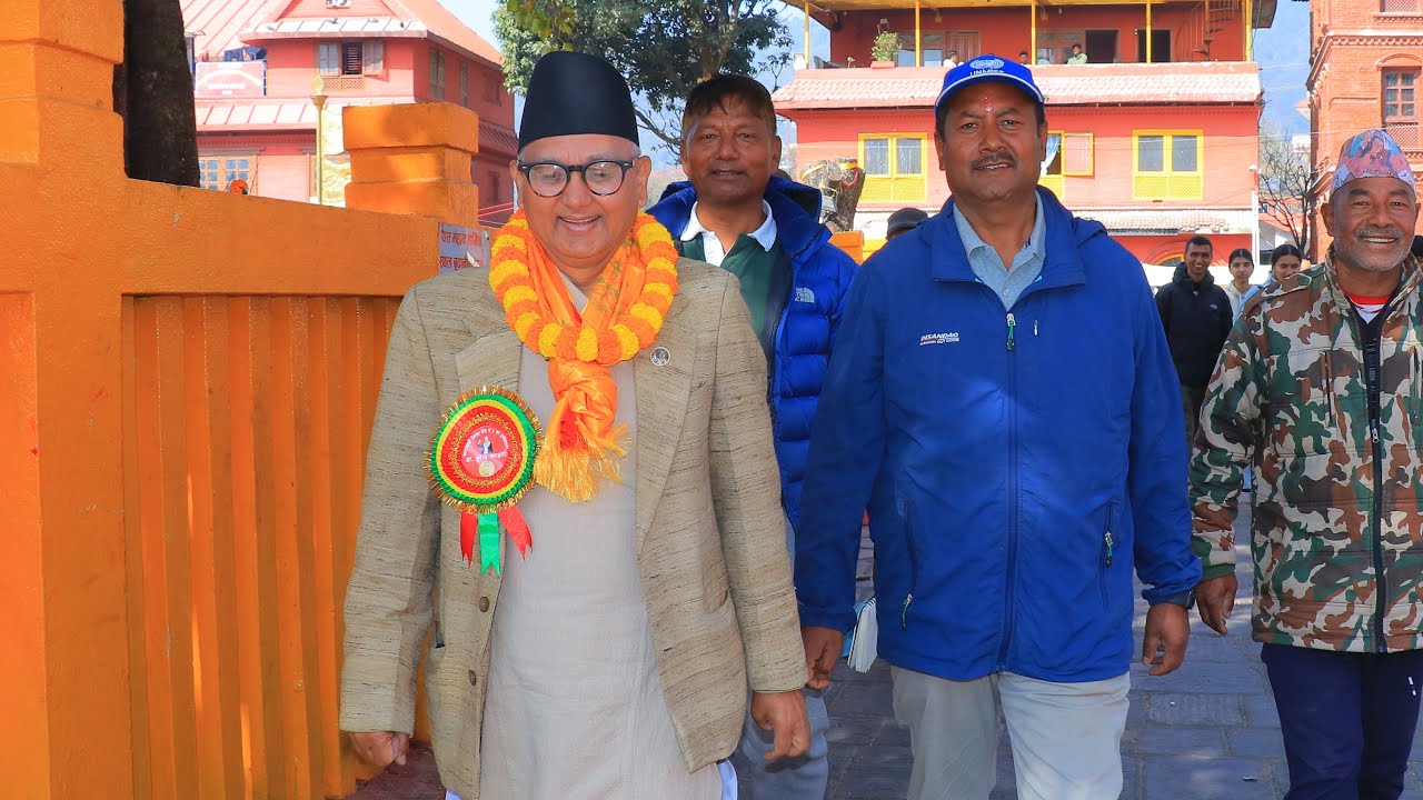 डा सुरेन्द्र भण्डारीको घरदैलो