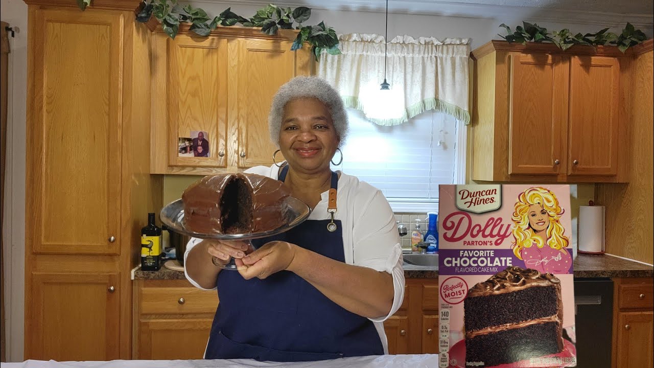 Review of Dolly Parton Chocolate Cake Mix & Frosting