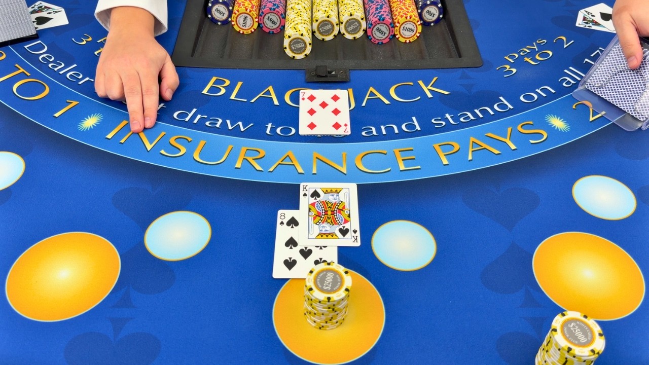 I TRIED THE &ldquo;NO BUST&rdquo; BLACKJACK STRATEGY WITH $1,000,000 BUY IN & IT GOT CRAZY WITH OVER $300K BETS!