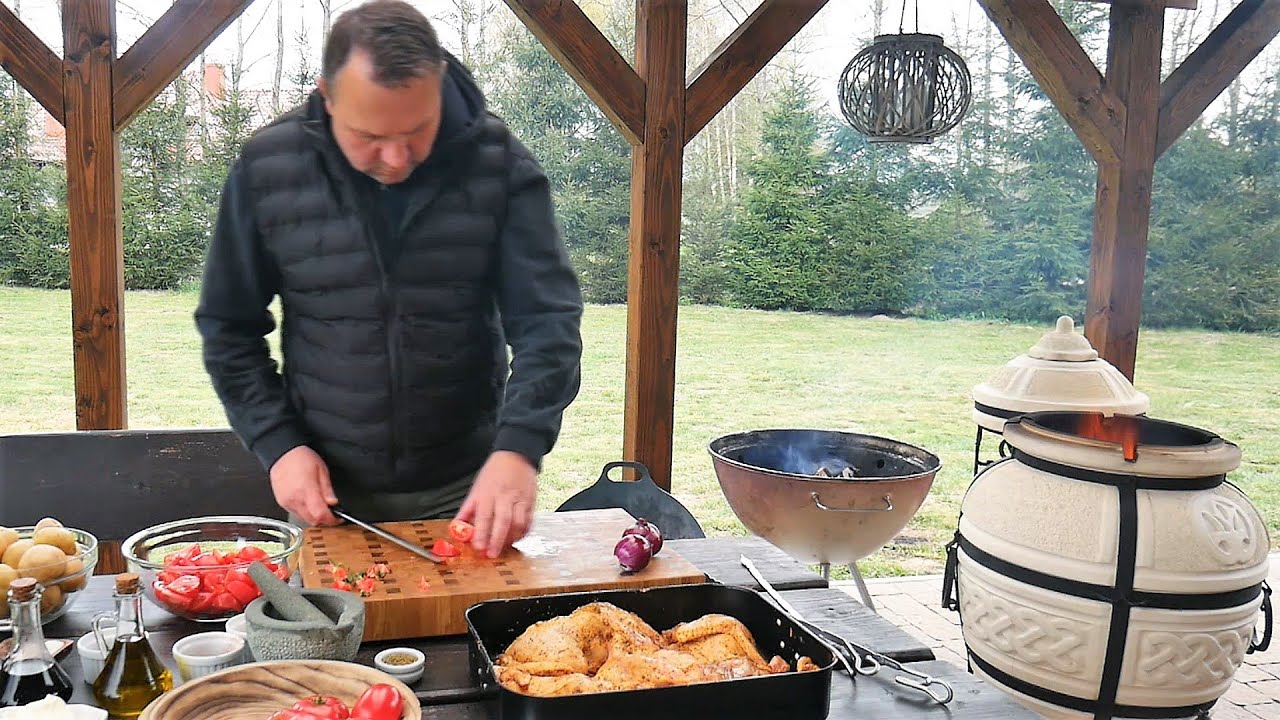 Soczyste kurczaki pieczone w piecu Tandoor  i ziemniaki z patelni / Oddaszfartucha