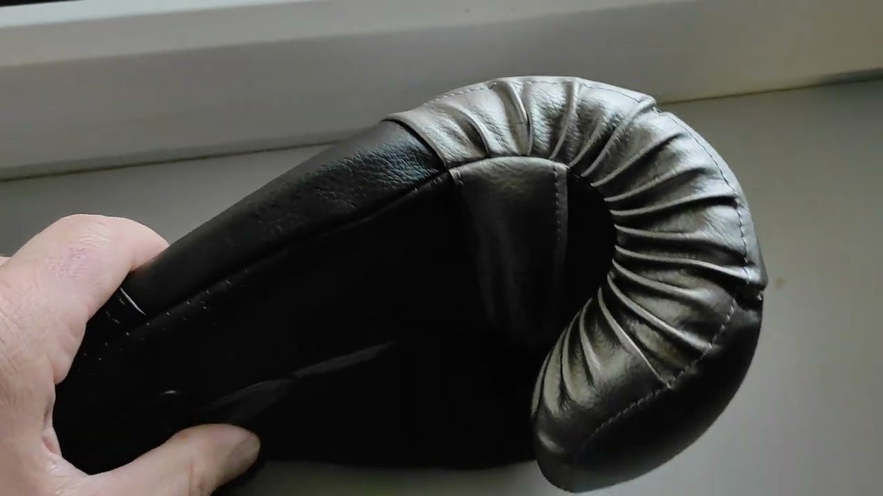 Боксерские перчатки DECATHLON Outshock 900 Sparing Gloves & BAG Gloves