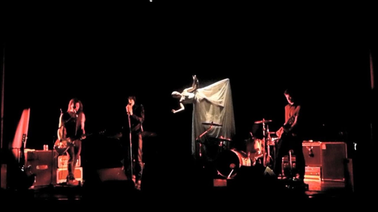 Blastema - Paura Mi Fai (live Teatro Petrella) con Elena Annovi