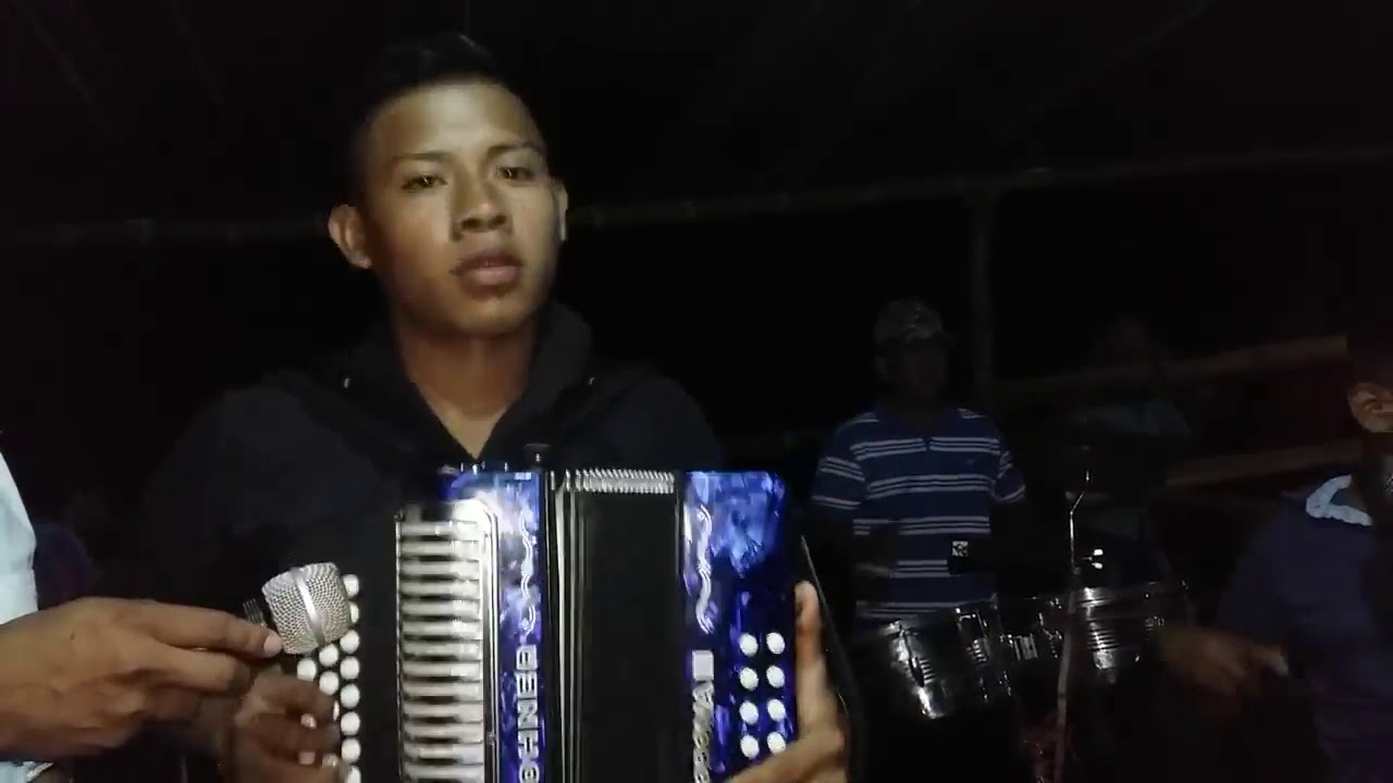 EL EXITOSO DE LA COMARCA....LEONEL GUERRERO...Y LOS MENSAJERO DEL AMOR