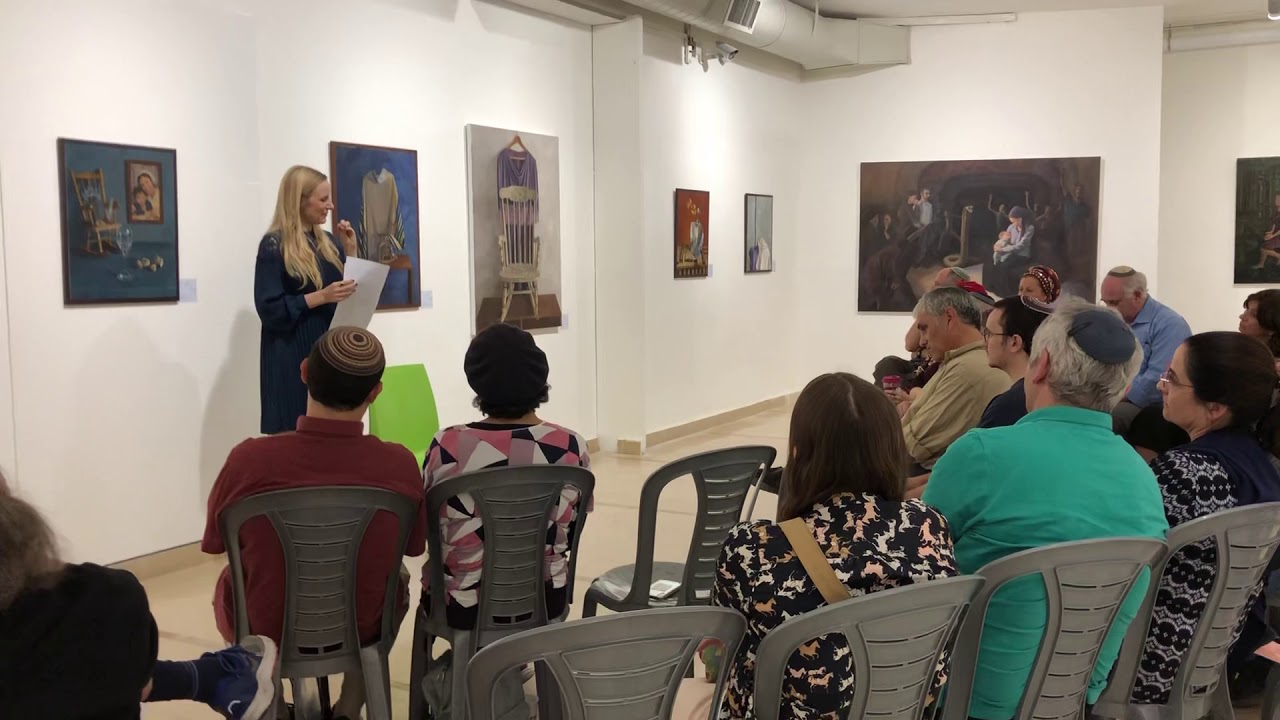 רחל פרליבטר אוצרת התערוכה ׳מים נוקבין׳ של האמנית חני כהן זדה. חלק שני