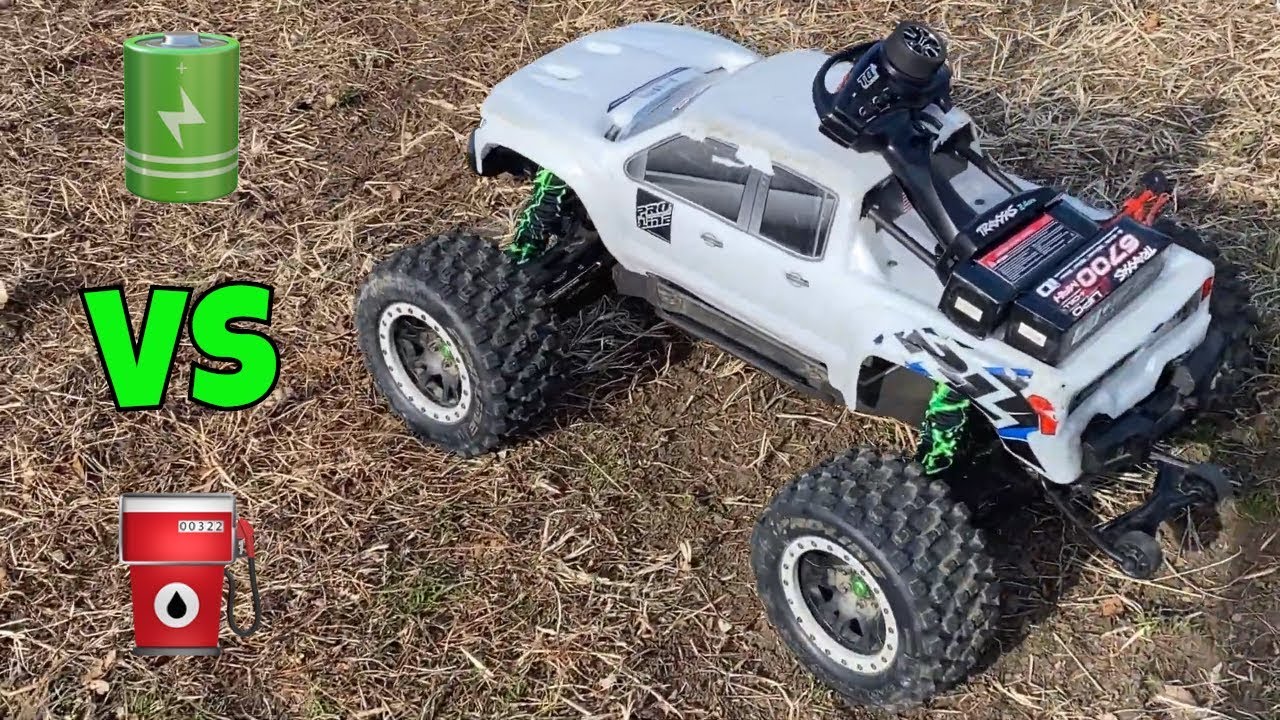 TRAXXAS 8S, X-MAXX vs 1/5 SCALE GAS RC&rsquo;s
