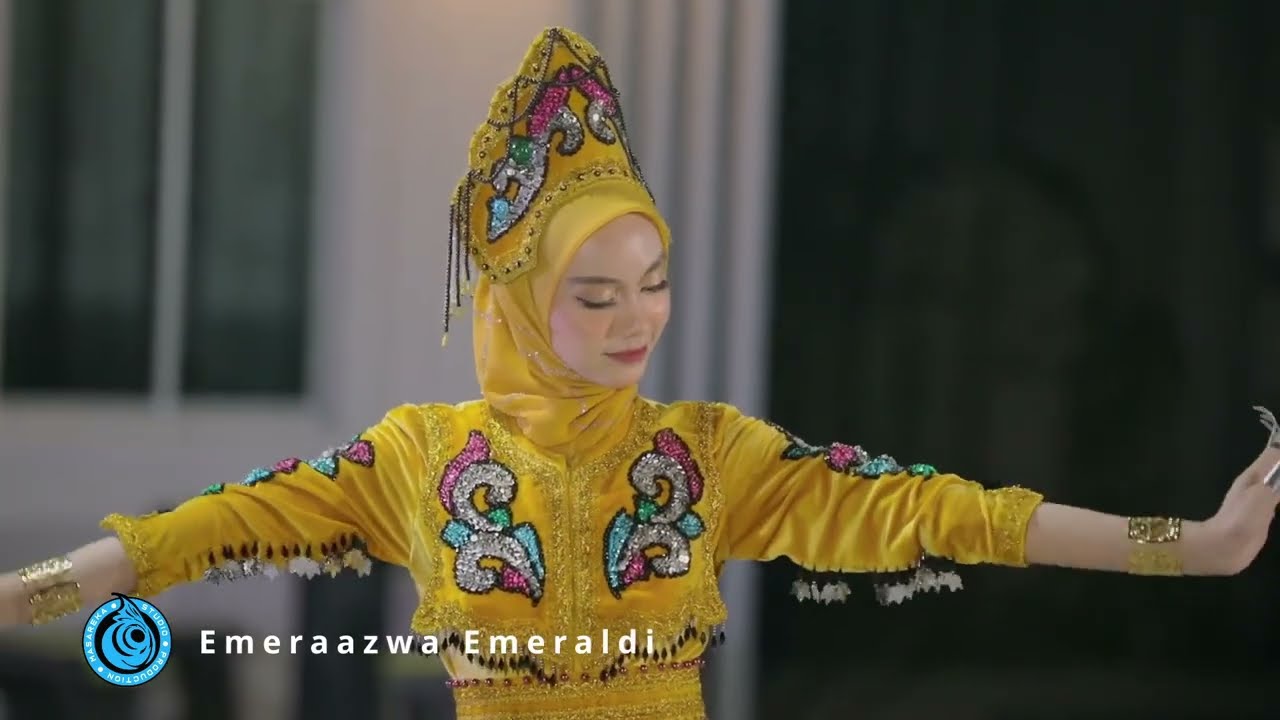 LOLAI RAYANG & TITIK LUVAK-LUVAK  I  EMERAAZWA EMERALDI