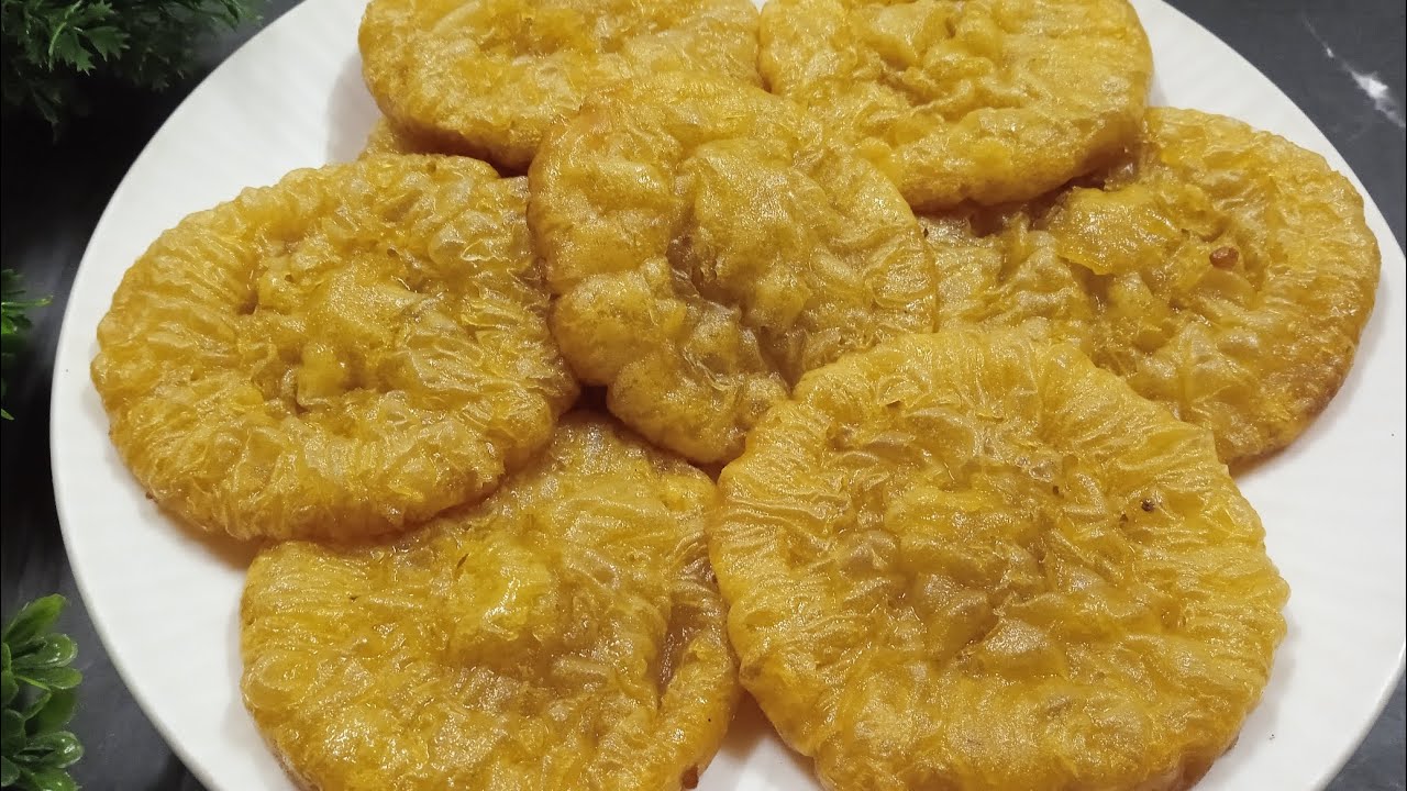 Sakroli | Konkan Special Sweet Recipe | Maide Ki Gud wali Sakroli