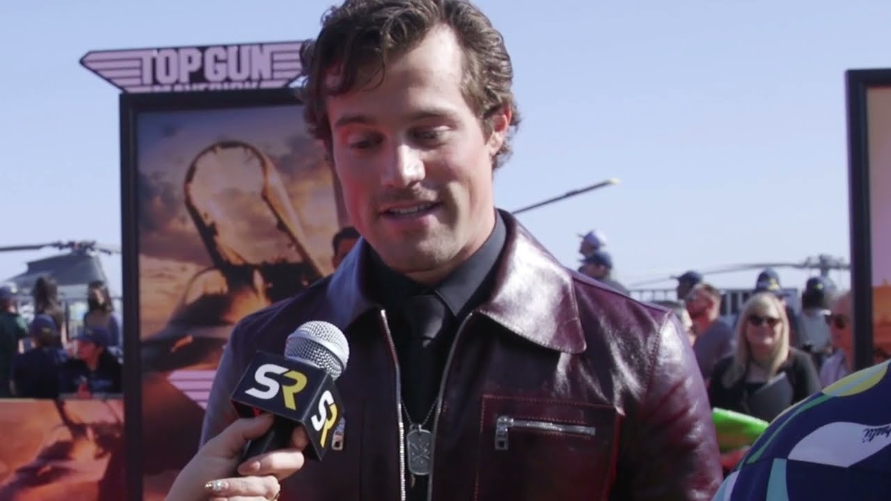 Top Gun Maverick Premiere: Jake Picking Thrills Over Flying Sequences