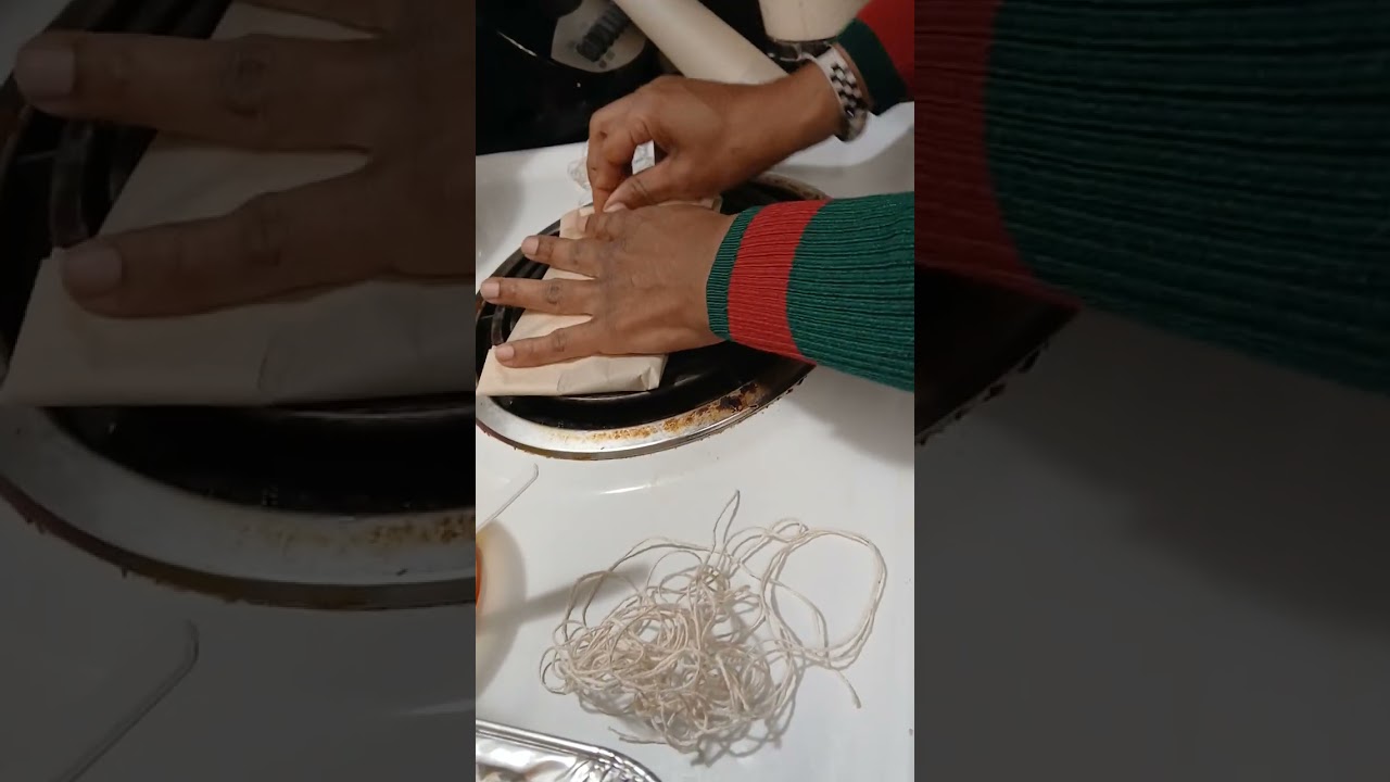 Wrapping a pastele #christmastradition#