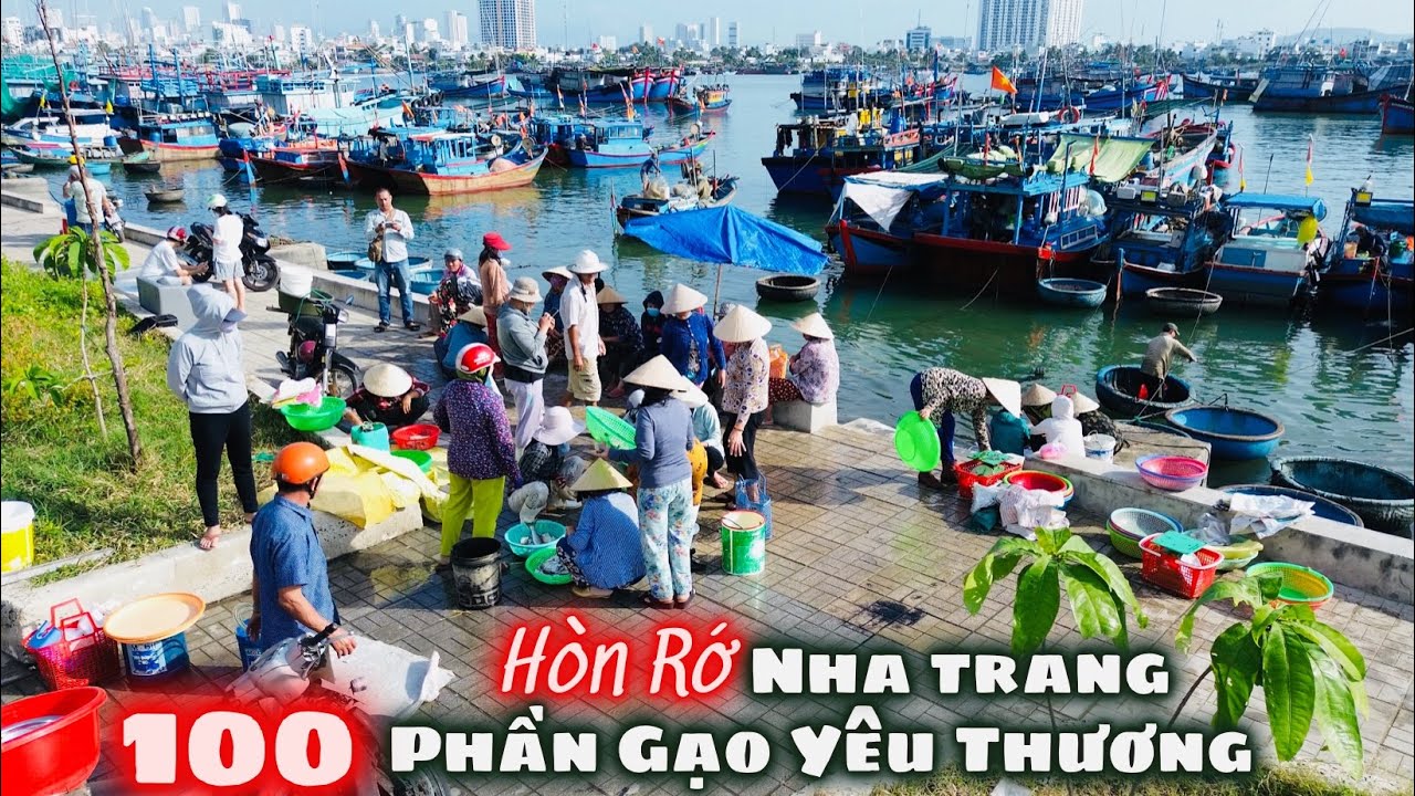 100 Phần Gạo Đến Bà Con Hòn Rớ. Cô Chú Hà Lê (Texas) Muốn Nhìn Lại Những Người Dân Xóm Cồn Ngày Xưa