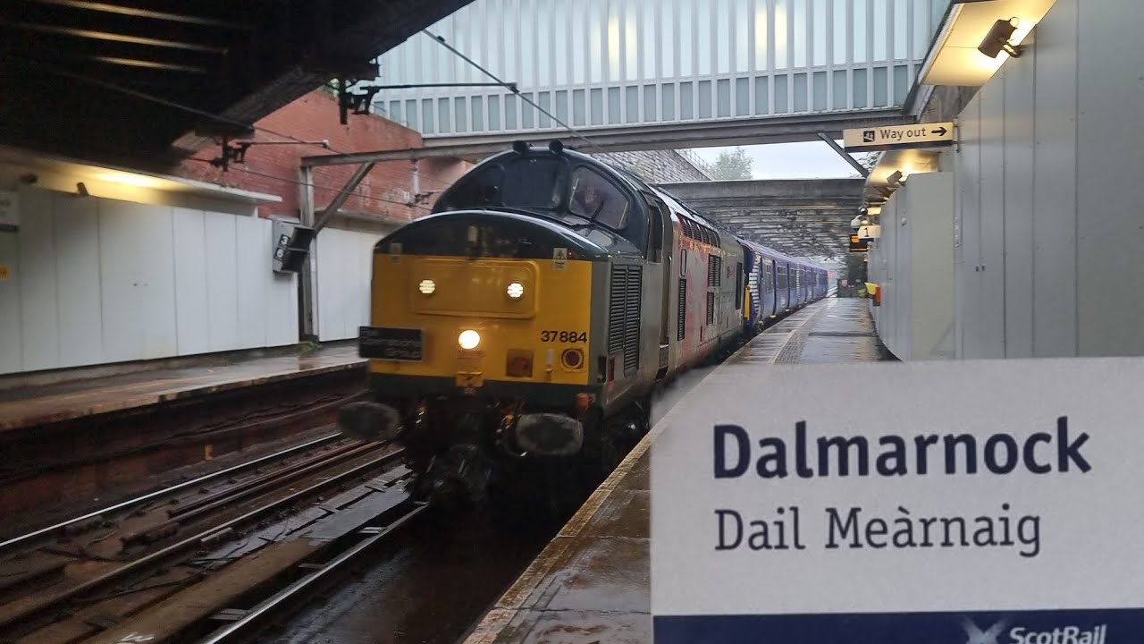 Trains at  Dalmarnock
