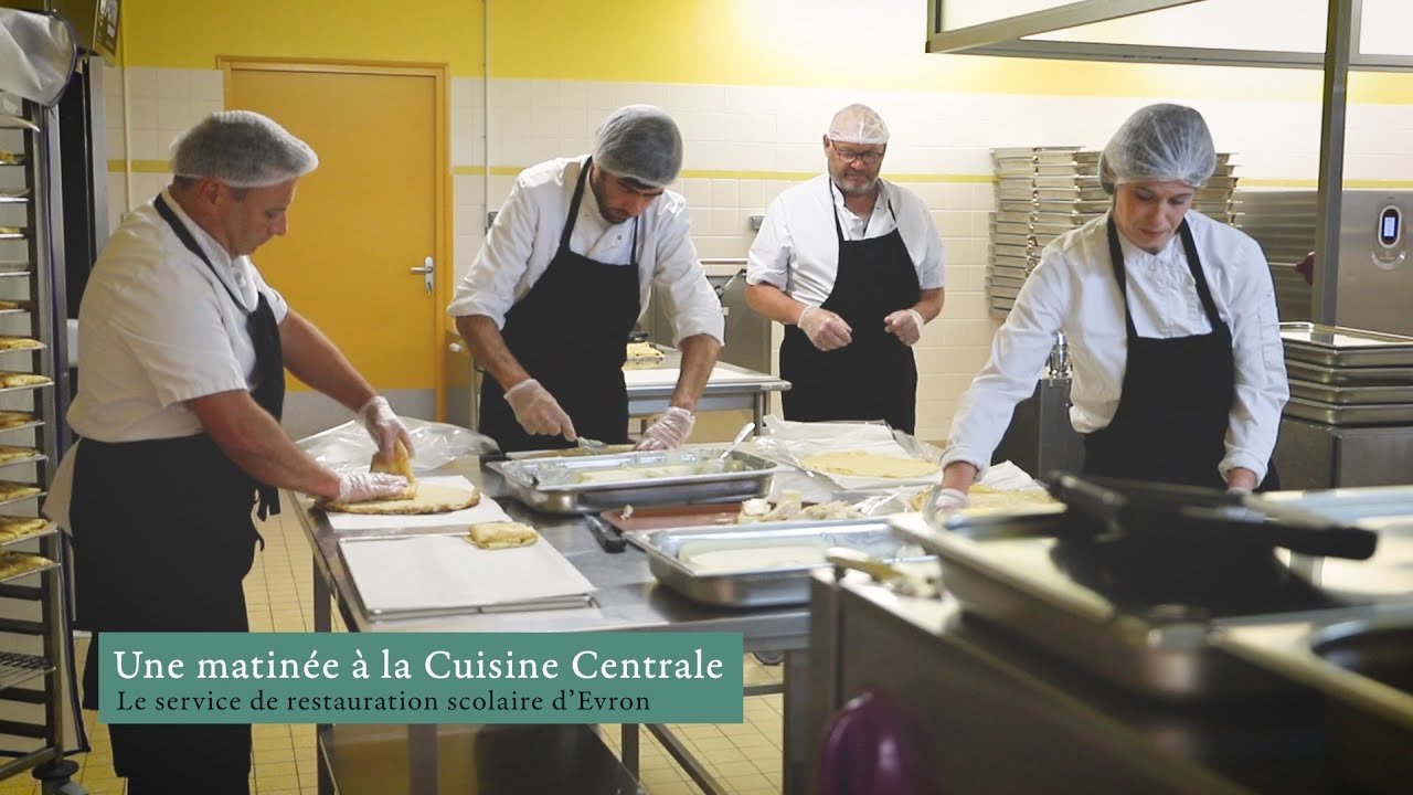 Une matinée à la cuisine Centrale de la ville d’Evron