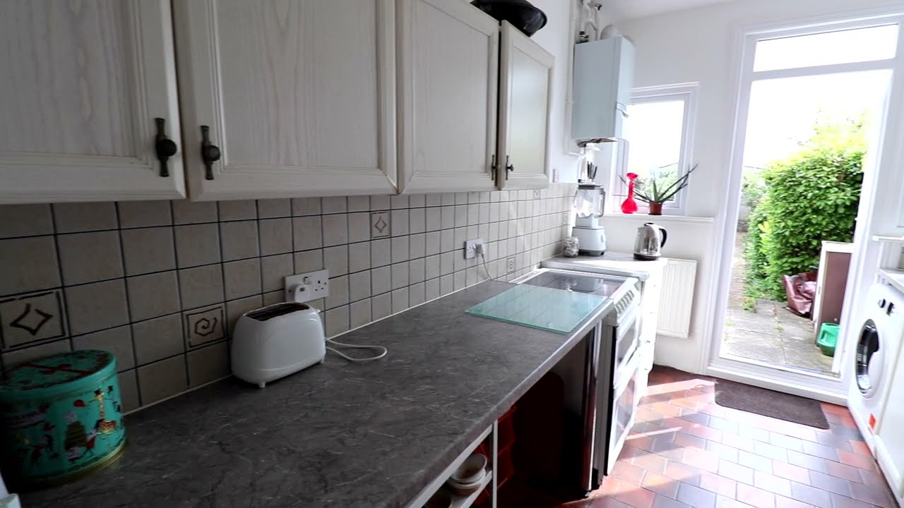 Lionel Road North, TW8 - Video Tour