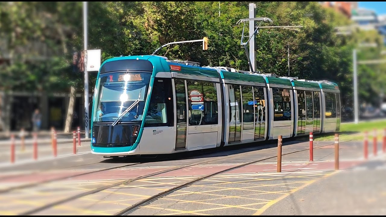 Nuevo tranvía de Barcelona en pruebas