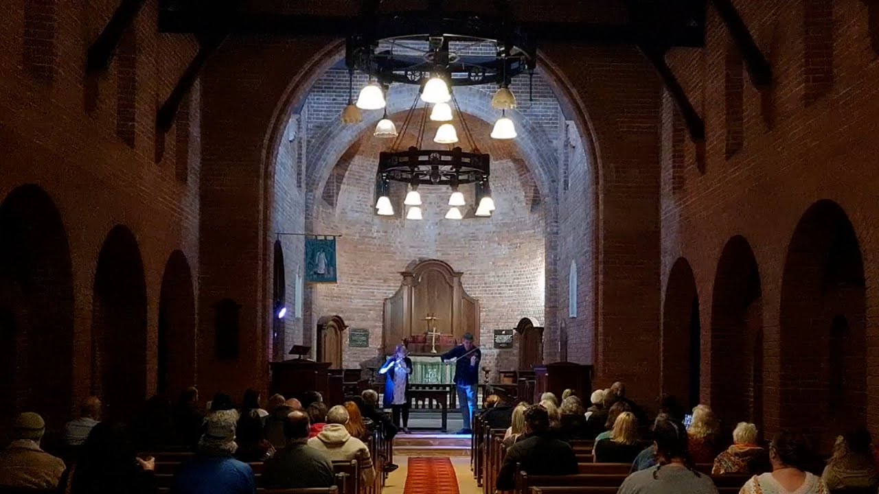 Robert Zielinski & Manuela Centanni - Doe Castle