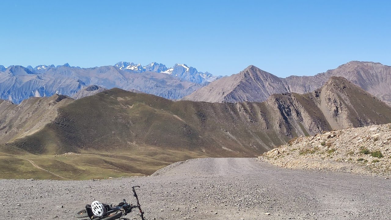 Montée au tunnel du Parpaillon en VTT, descente intégrale, grandiose!!!