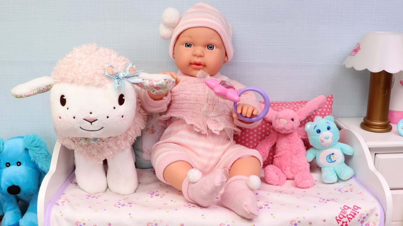 New Baby Doll Bedroom! Play Dolls