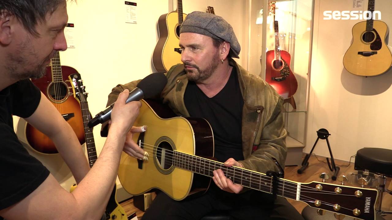 Musikmese 2016: Yamaha LL-TA & LS-TA TransAcoustic