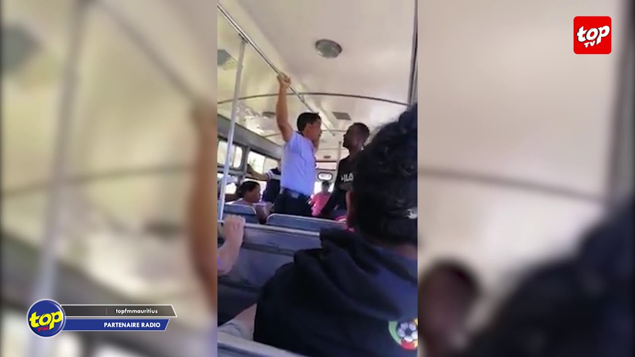 Comportement agressif dans un bus : la vidéo de l’arrestation d’un passager fait le buzz