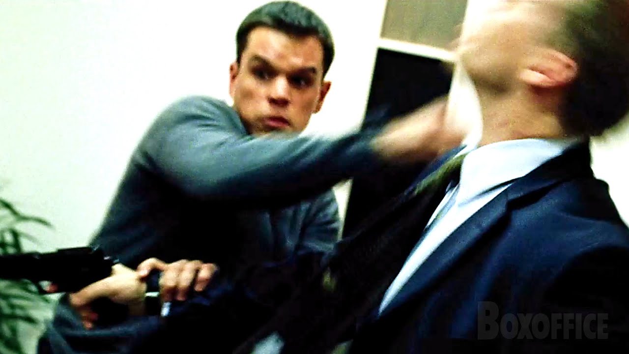 ジェイソン・ボーンが法の手を逃れるためのベストトリック | 『ボーン・スプレマシー』のベストシーン