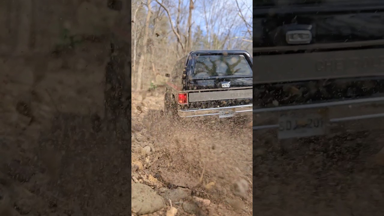 Fcx10 rwd vs awd.                             