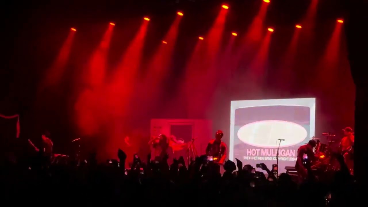 Hot Mulligan LIVE @ Brooklyn Paramount - *Equip Sunglasses* & BCKYRD - 11/07/25