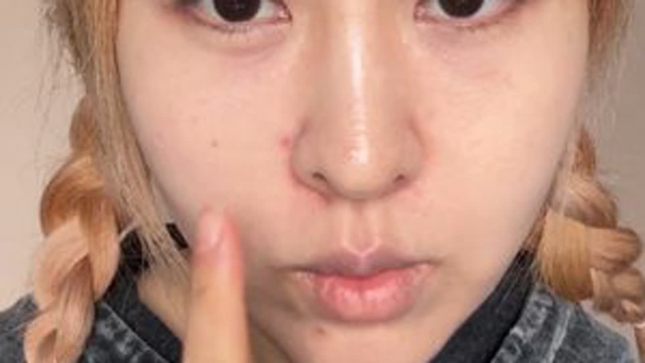 先遮瑕后粉底肯定遮不住瑕疵啊😅 我说我的朋友们各位老师除外🙏请我的没有耐心不喜用工具的朋友收藏学习#遮瑕教程 #底妆教程 #完美底妆 #潮妆研究所 #普通人化妆
