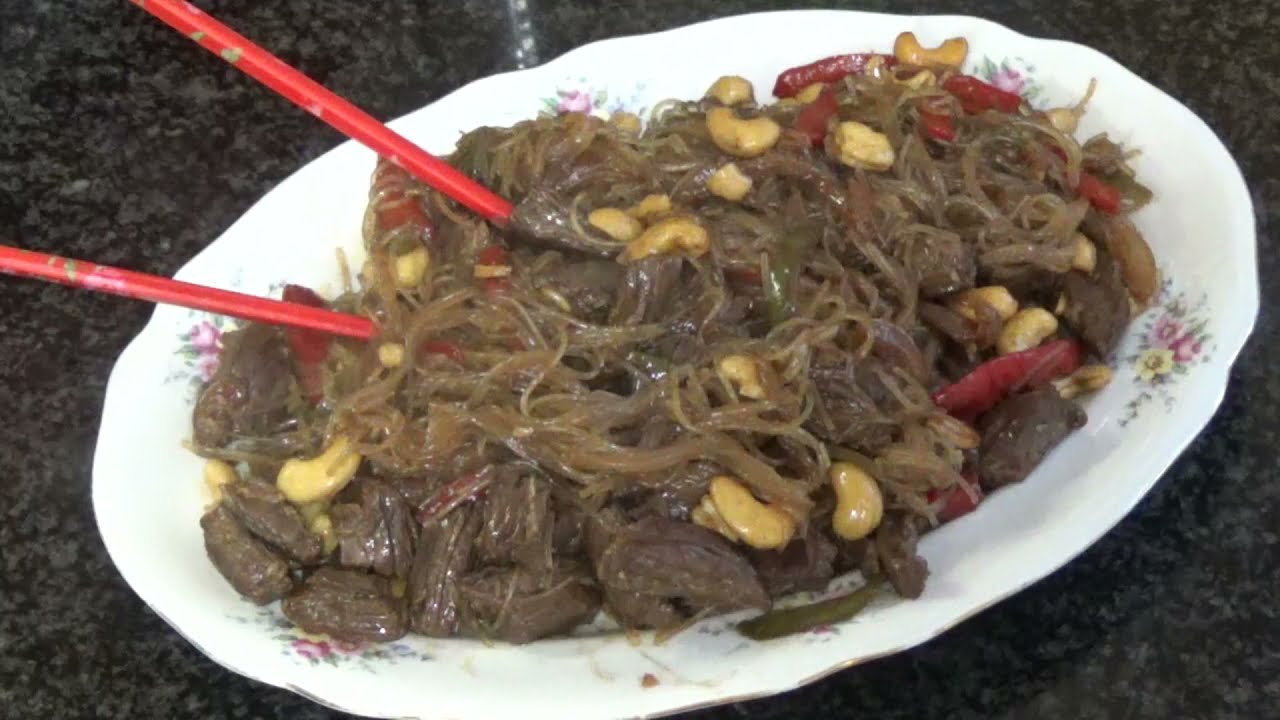 Fideos de arroz salteados con ternera 🍜