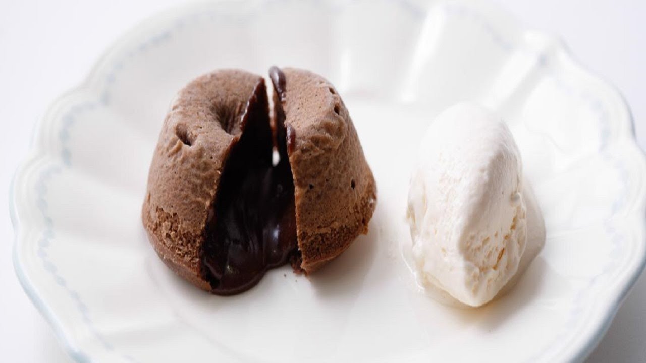 Petit Gateau de Chocolate Classic - Receitas Nestlé