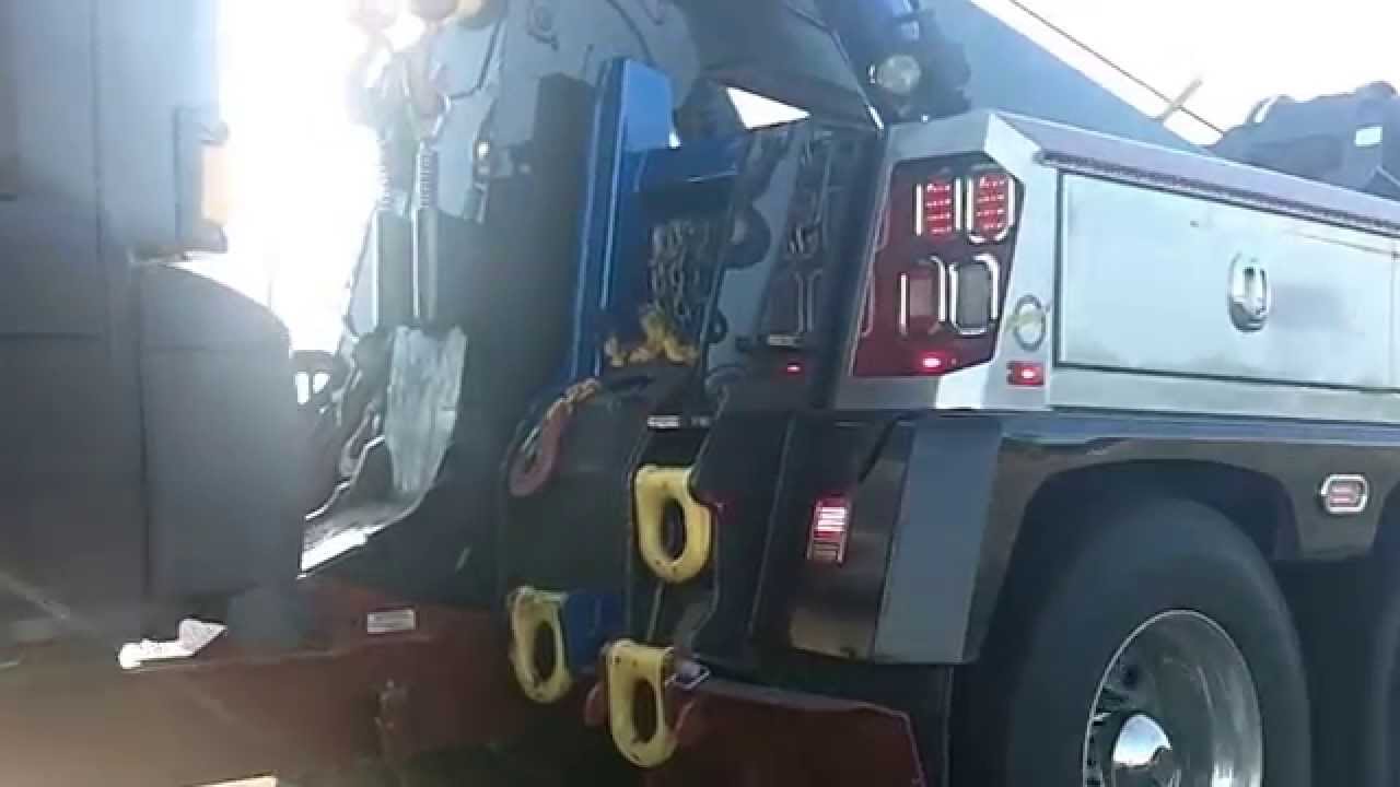 Lindy Lott Wrecker Service Caught Towing a 