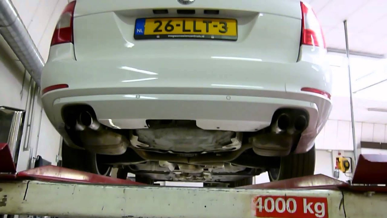 Skoda Superb 3.6 FSI V6 - Cutout / Klep in OEM uitlaat - www.uitlaten.com -