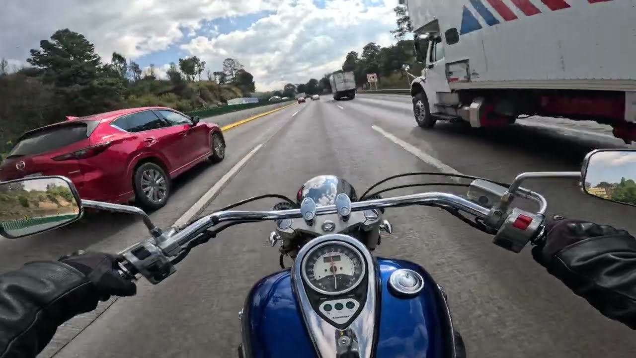 Viaje de CDMX a Puebla en una Kawasaki Vulcan 900