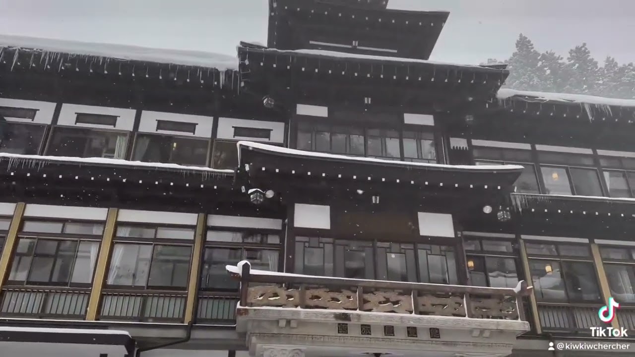 THE SPLENDID WOODEN INN OF GINZAN ONSEN FAMOUS FOR ITS NOTOYA RYOKAN. #yamagata #ginzanonsen