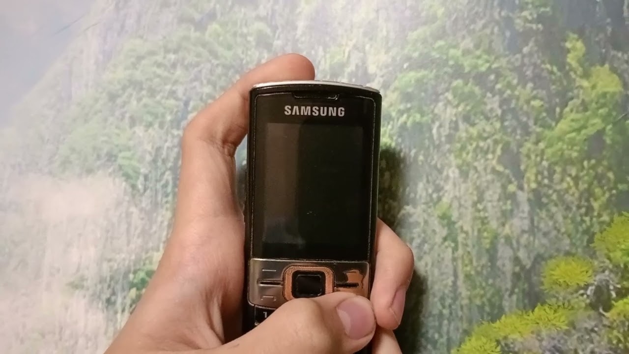 Мобильный телефон самсунг GT-C3011: вкл, "Телефон разряжен", выкл