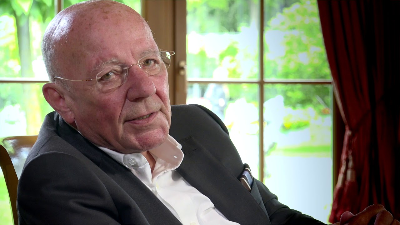 Albert Weber erh&auml;lt den Bayerischen Gr&uuml;nderpreis 2018 in der Kategorie 